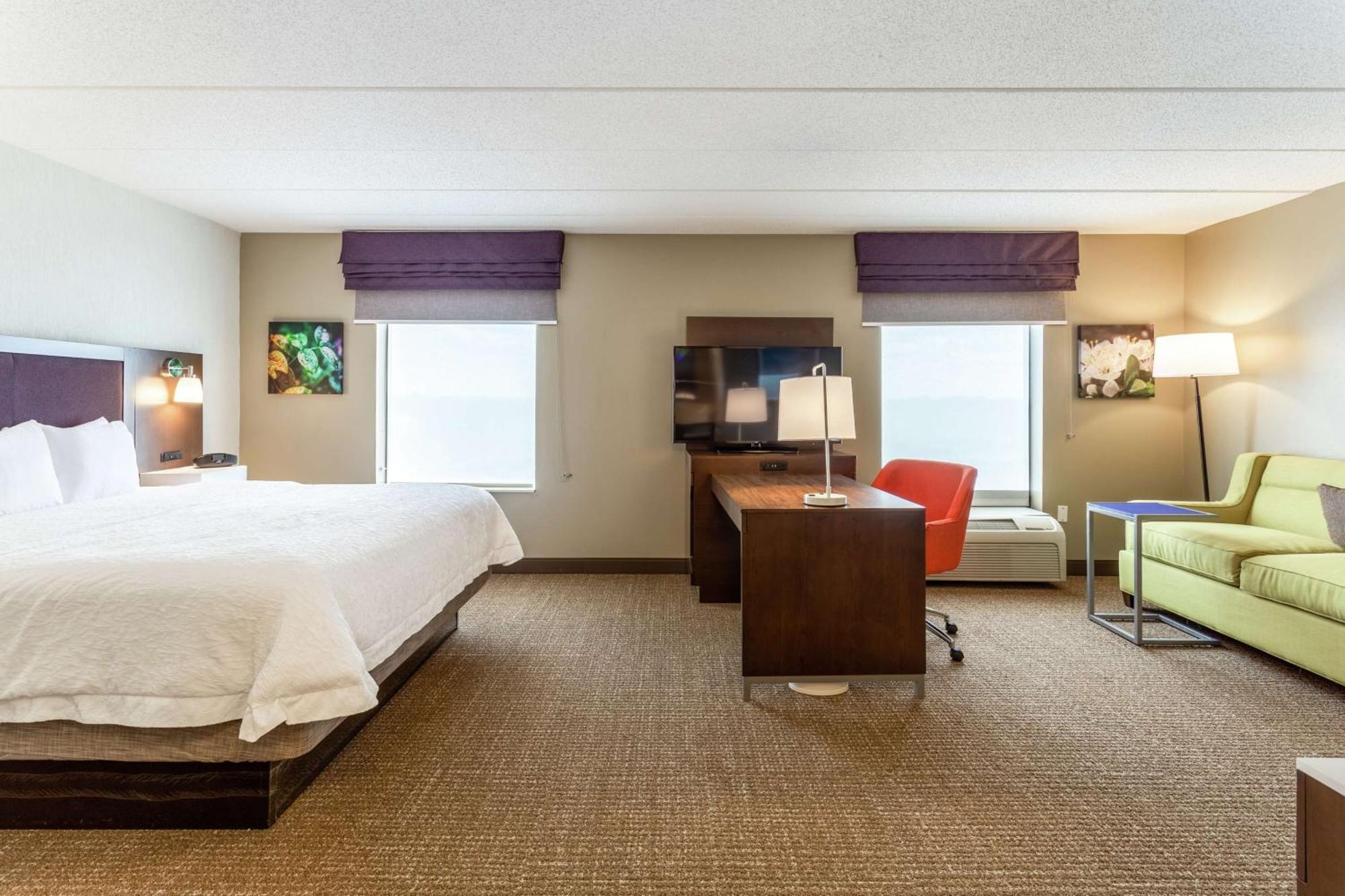 Hampton Inn & Suites Chicago - Libertyville Exterior photo